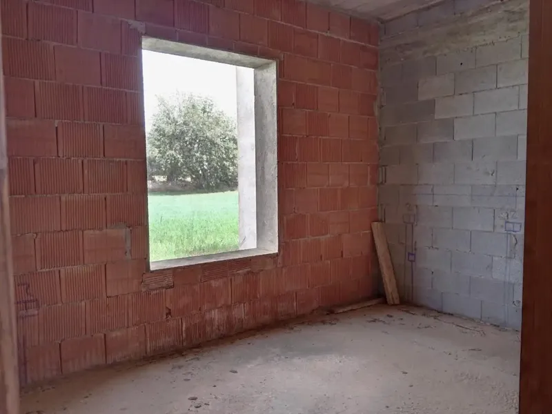 Rustic estate with about 24,000m² of land and an unfinished construction of about 157m² all on one floor — photo 7