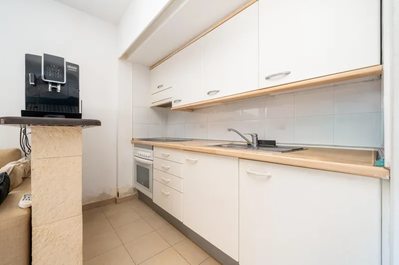 Functional apartment with pool and parking — photo 8