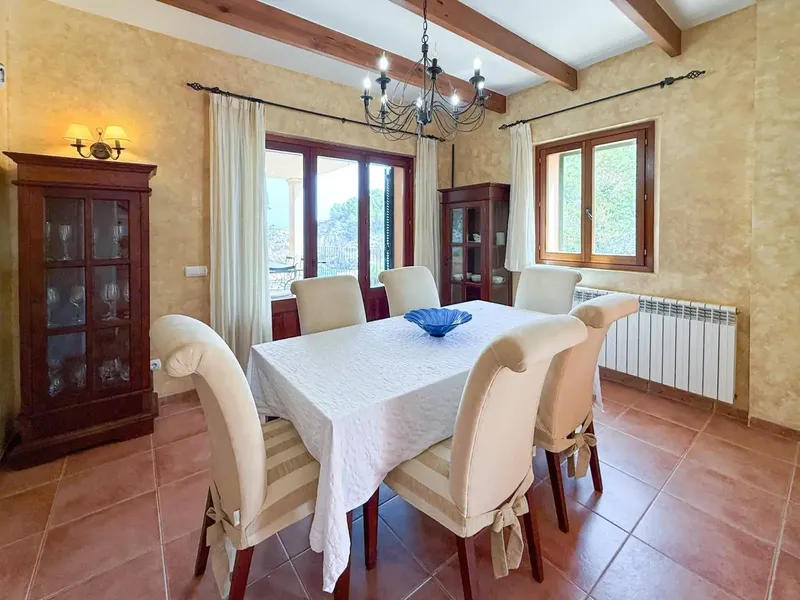 Discover this spectacular chalet located in the coveted area of Cala Deia, a true oasis ready to move into. — photo 8