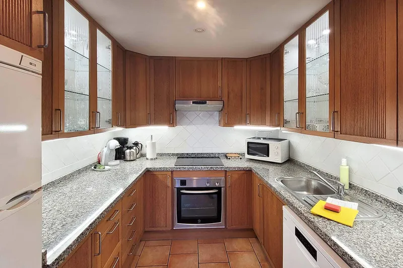 Cala Llamp: 2-bedroom apartment with sea views for rent — photo 4