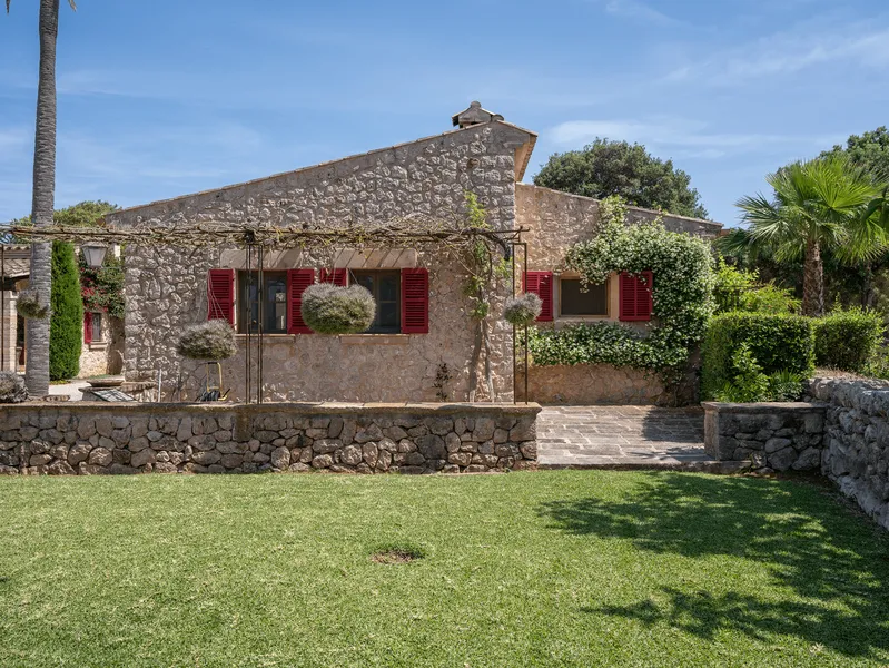 Farm with cellar and stables in Pollensa — photo 4