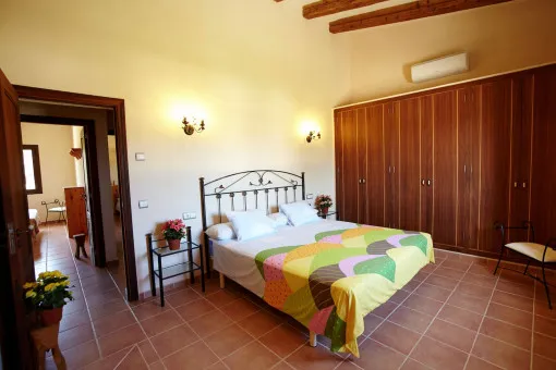 Santanyi, Quietly located finca with pool and holiday rental license near Santanyí — photo 11