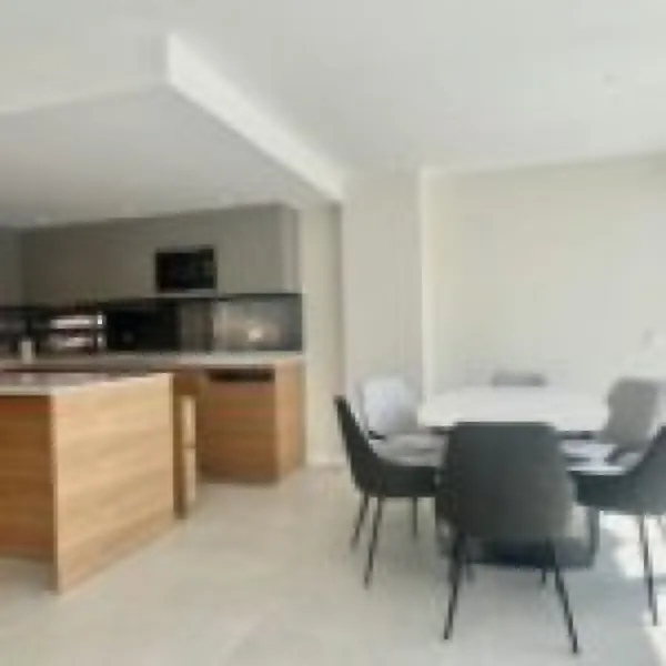 Newly renovated apartment at the port of Portals — photo 9