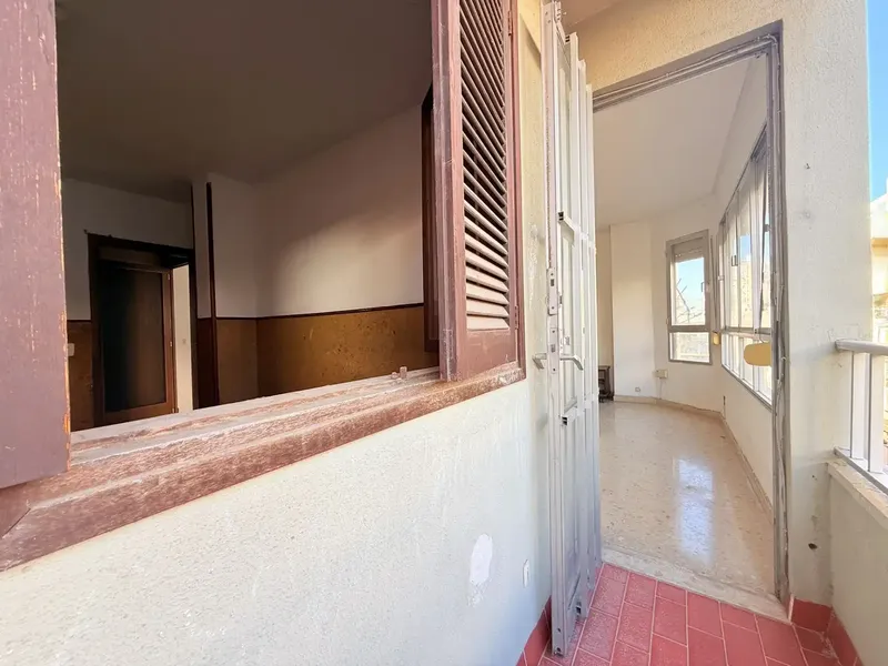AMPLITUD Y EXCELENTE UBICACIÓN JUNTO A PLAZA DE LAS COLUMNAS Y CALLE NUREDUNA · 148 m² — photo 9