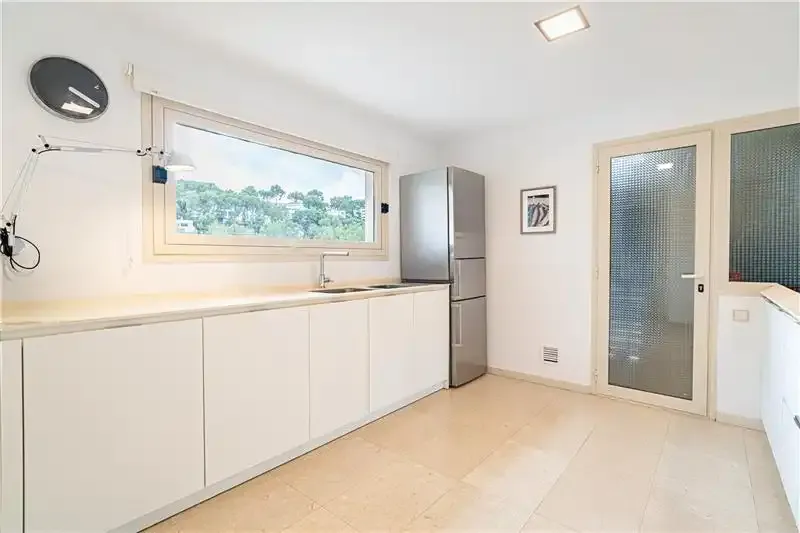 Piso con terrazas y vistas parciales al mar en residencial con piscina comunitaria, 172m² aprox. , 2 salones con un total de 72m2 aprox. , c — photo 5