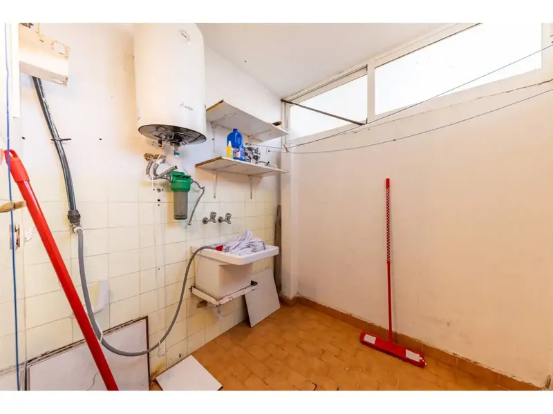 Bright Ground Floor Apartment Steps from Palma Beach and the Seafront Promenade — photo 11