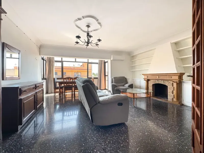 In Pont d’Inca, one of the most practical and consolidated areas of Marratxí, we find this apartment on the second floor without elevator — photo 2