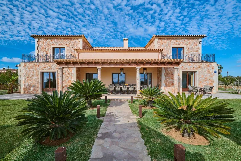 Mediterranean retreat with ETV license, guest house and spectacular sea views — photo 1