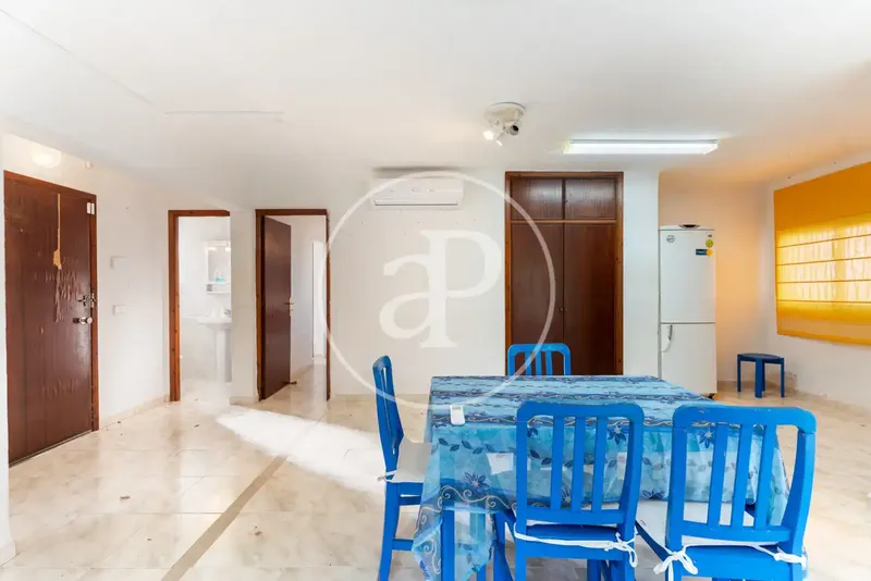 Casa con jardín en venta en Carrer Botafoc — photo 12
