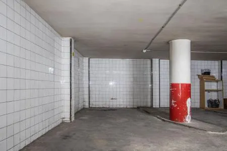 Garage - Palma de Mallorca (El Mercat) , Built Surface 26m 2 . — photo 4