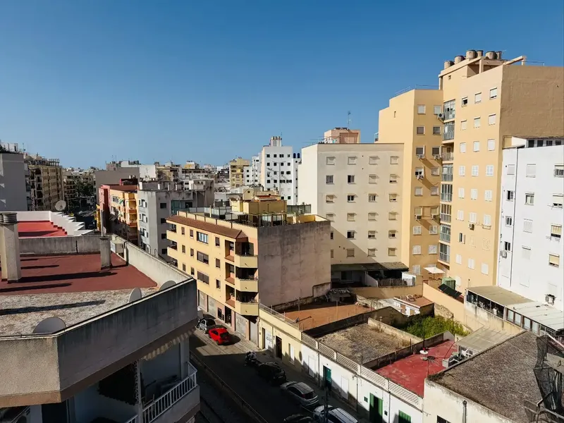 Opportunity, bright family flat for rent. In Plaza de Toros area, approx. 135m2, living room, dining room, furnished and semi-equipped kitchen — photo 11
