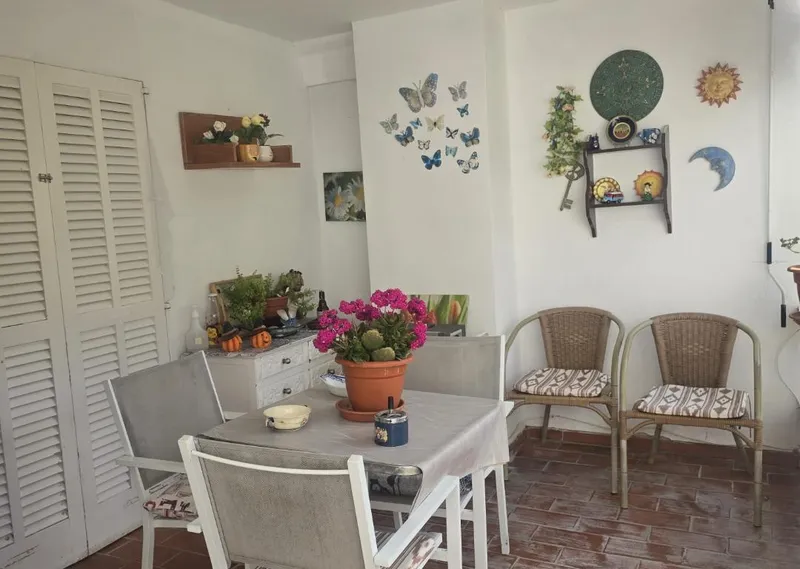 SOLD Spacious Apartment with Partial Sea Views and Exceptional Potential Steps From Pine Walk, Puerto Pollensa — photo 8