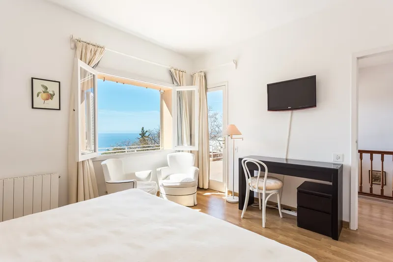 Seasonal rental house, until June, in Costa d'en Blanes. — photo 10