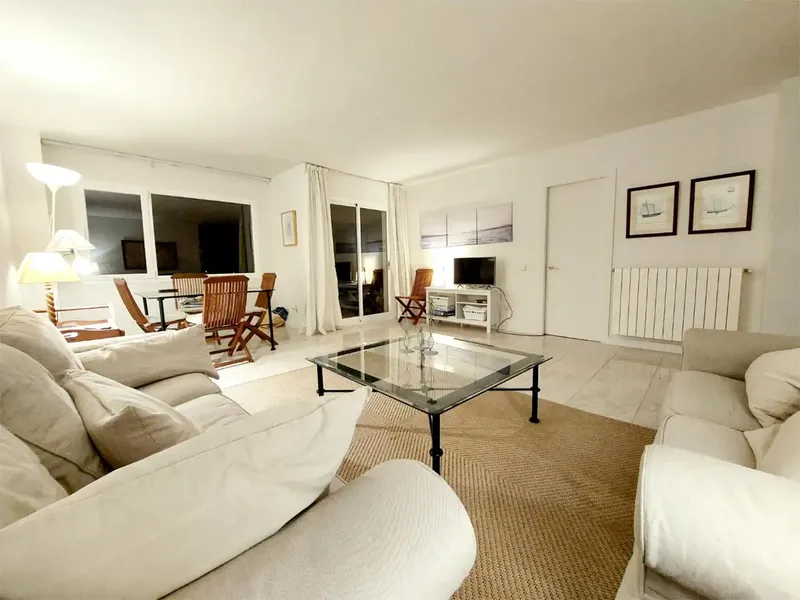 Very bright exterior penthouse of 110m usable, three bedrooms, two bathrooms and terrace with sea views, fully equipped. Independent heating — photo 11