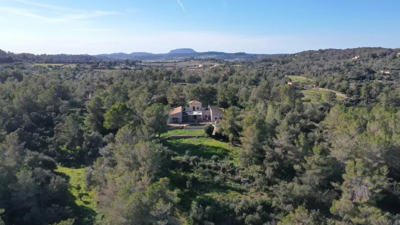 Country house in advanced stages of construction located on a hilltop on the outskirts of [...] — photo 5