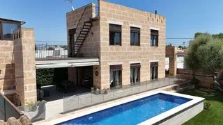 House rental on Calle Gamba. Annual rental in Sa Ràpita available from September — photo 1