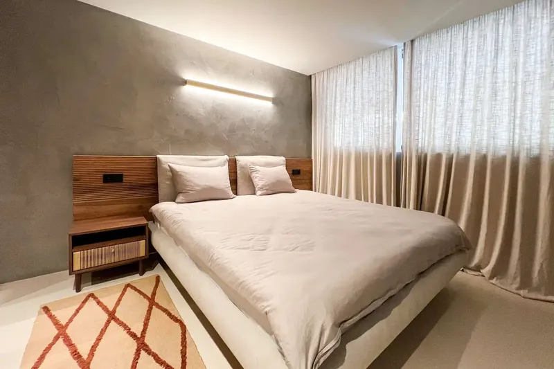 This apartment, completely renovated in 2025, is located in the coveted Silverpoint residential complex in Portals Nous and combines a design — photo 12