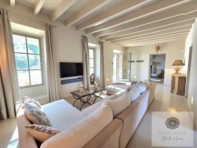 Villa for sale in Calas de Mallorca, Manacor — photo 2
