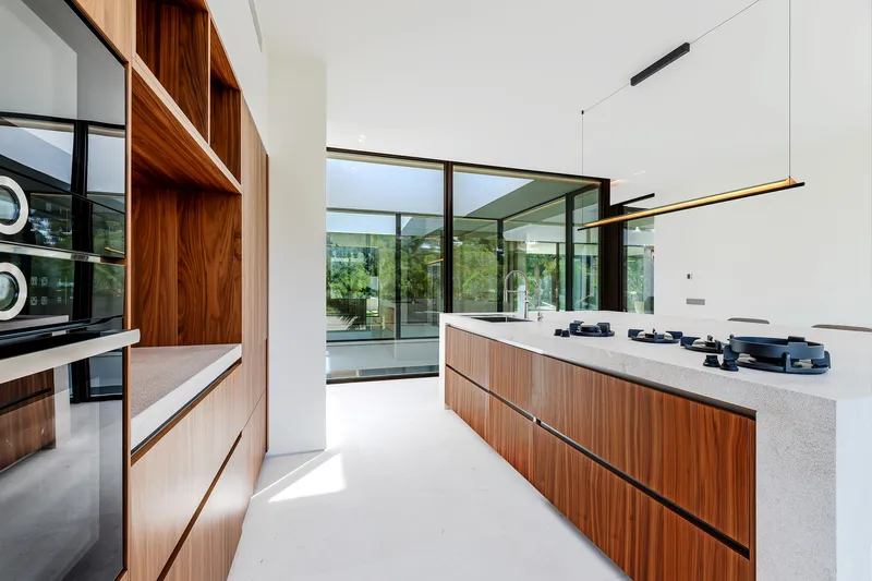 Stylish new-build villa of the highest class — photo 12