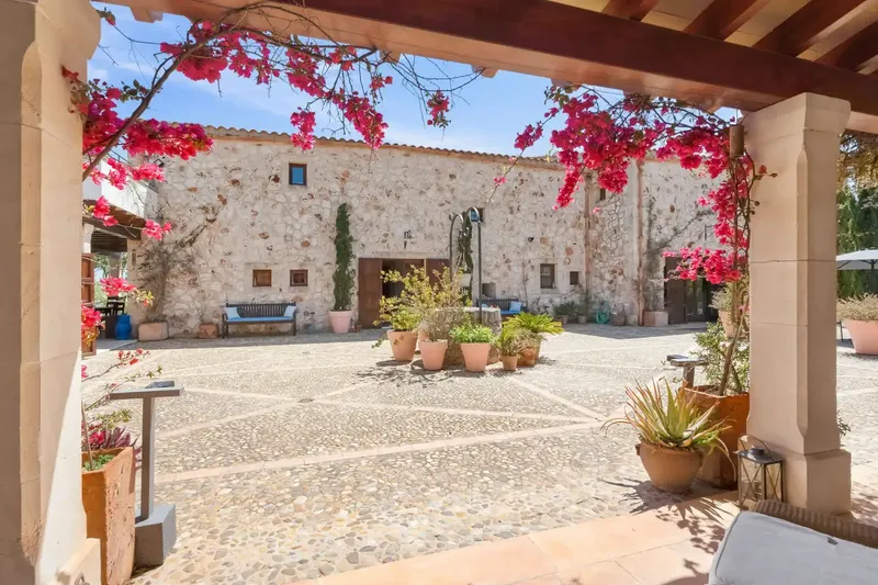Dream Mediterranean Retreat with Idyllic Garden, ETV License and Fantastic Sea and Mountain Views — photo 7