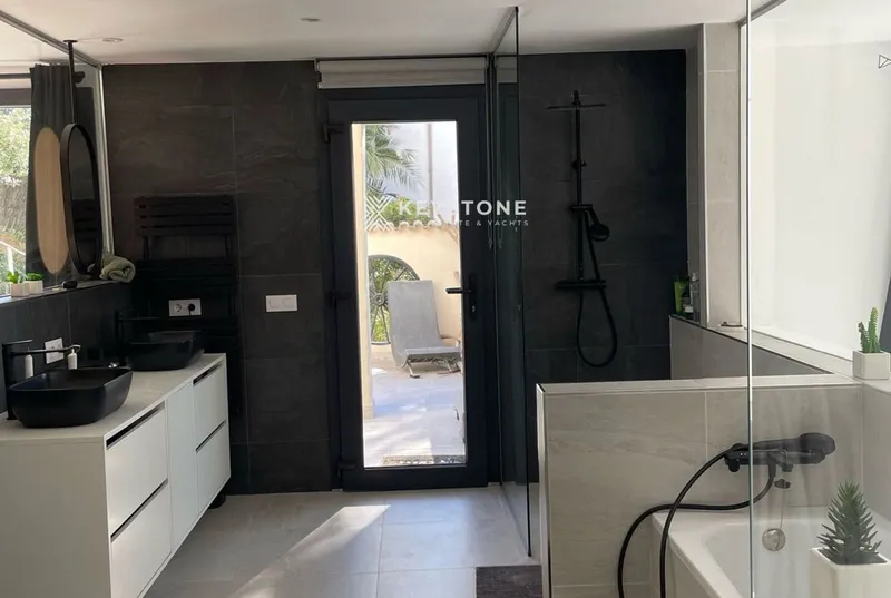 House — photo 7