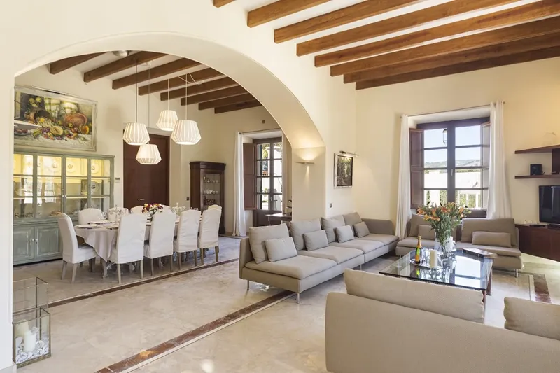 Mallorca Next Properties - Luxury rustic finca in Mallorca with agricultural land, holiday license and high profitability potential — photo 10