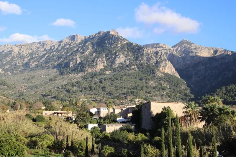 Town house with garden and patio in Sóller — photo 9