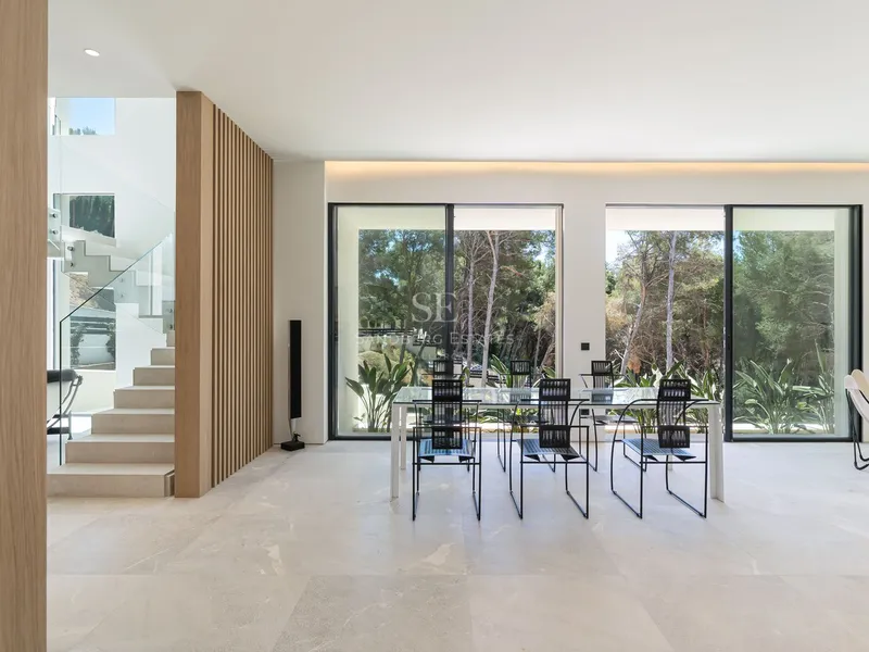 Modern Villa for Sale in Camp de Mar — photo 4