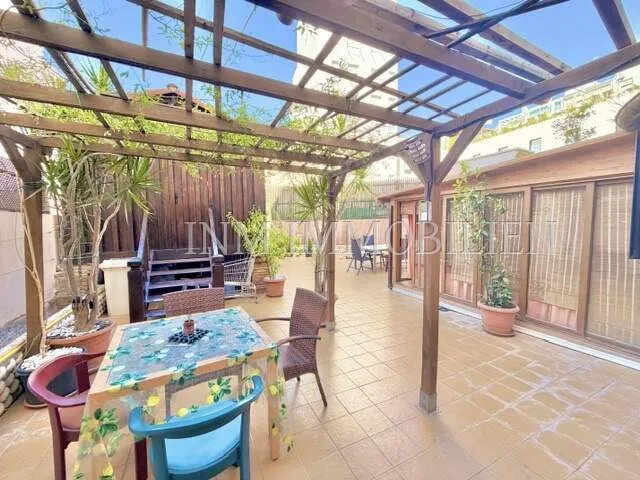 Wohnung mit 3 SZ, großer Terrasse und Tiny House zu kaufen — photo 1
