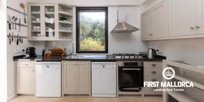 Real estate agency picture 0 Ref. No. 81210 — photo 12