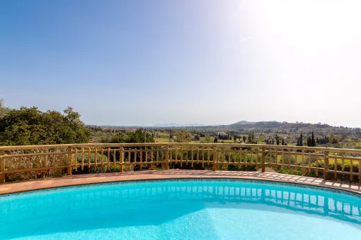 Selva: Country house with garage, pool and fantastic panoramic views in Selva — photo 3