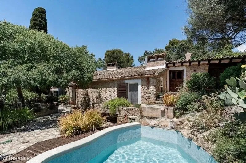 Charming house near Santa Maria del Camí with mountain views and a large garden — photo 1