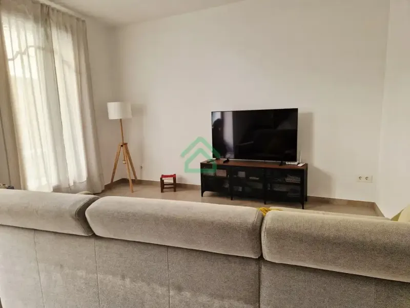 Hay casas que destacan por su ubicación y otras por su espacio. Esta reúne ambas cosas: 245 m² construidos en pleno centro de Manacor, con p — photo 4