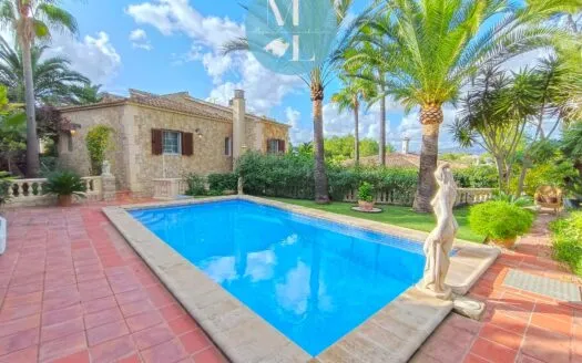 Romantische Villa mit Vermietungslizenz in N... — photo 1
