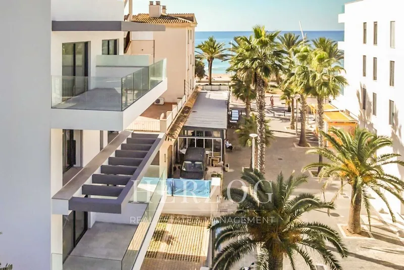 Exclusive new-build penthouse with private pool and sea views in Playa de Palma — photo 11