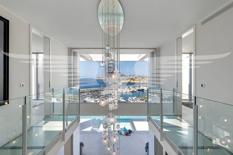 Port Adriano I luxury new construction villa with harbor views — photo 1