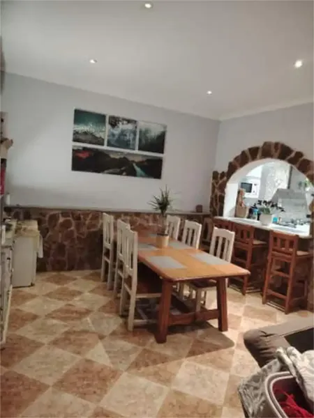 Village house, very well located on Serrano Street, near the school and the church, quiet area, charming house, very spacious and bright — photo 3