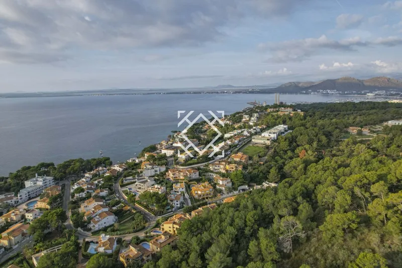 Rustic plot with basic project and building licence for sale in Alcúdia, Mallorca. — photo 4