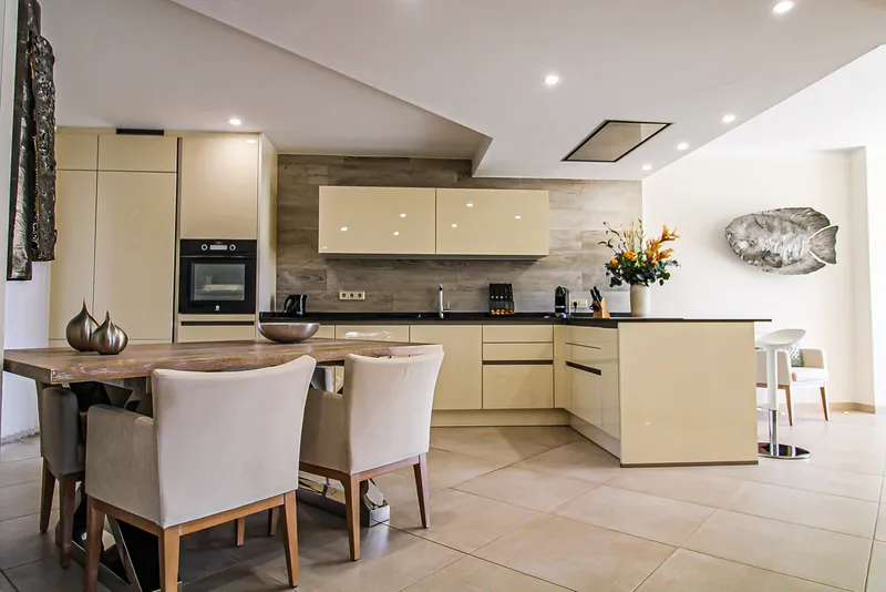 Ref.2470A – Exclusive penthouse in a well-maintained complex with pool and garden — photo 6