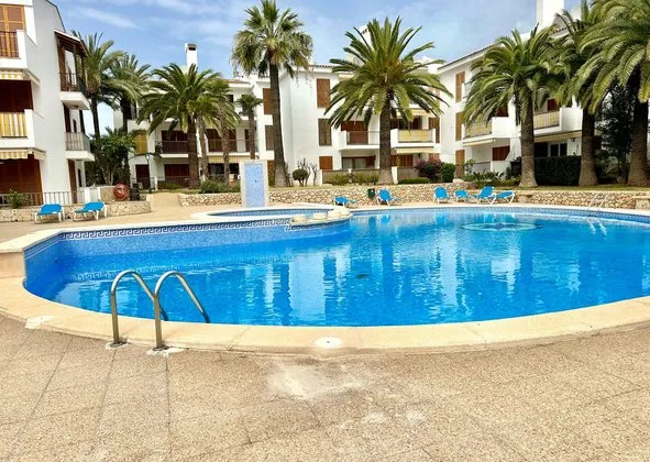 Flat / apartment in Calle Jardiel Poncela, 9, Palmanova, Calvià — photo 1