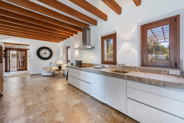 Country oasis with holiday rental license and tennis court for sale in Porreres, Mallorca — photo 10
