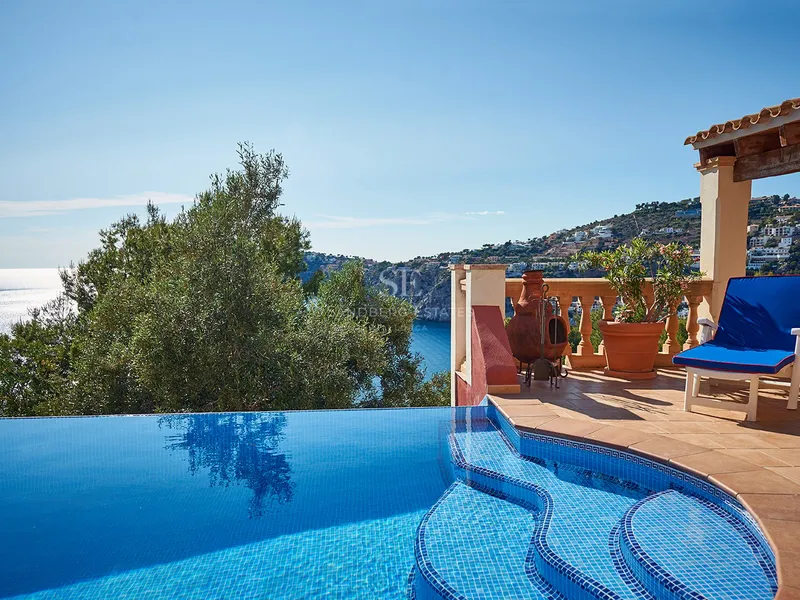 2-Apartment Villa with Holiday Licence for Sale in Port Andratx — photo 5