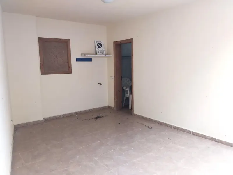 Spacious two-story house with garage — photo 12