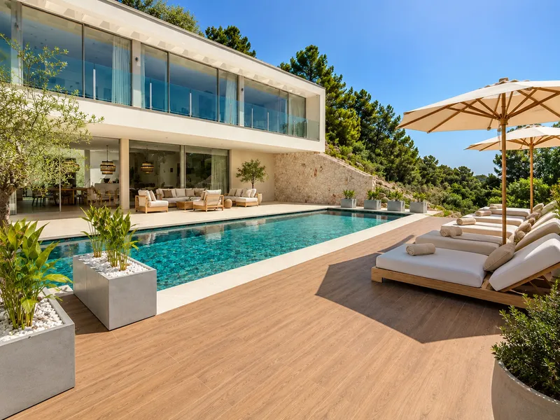 Luxury Villa for Sale in Puerto Portals with Sea Views — photo 1