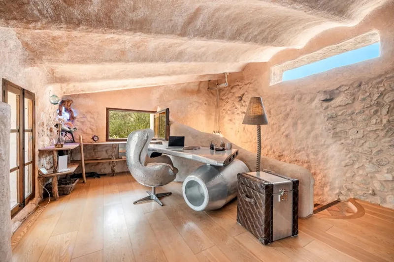 Artist Villa – An Extraordinary Sanctuary for Creativity, Privacy and Refined Living — photo 12