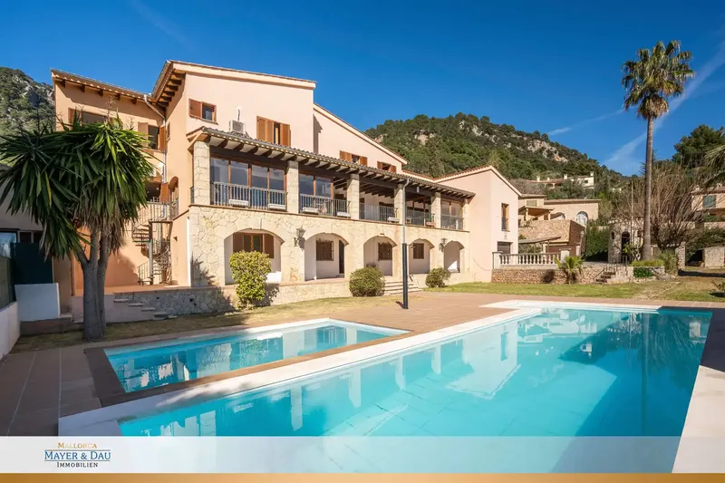 Manor property in the Serra de Tramuntana, UNESCO World Heritage Site, with views of the picturesque mountain village of Valldemossa — photo 1