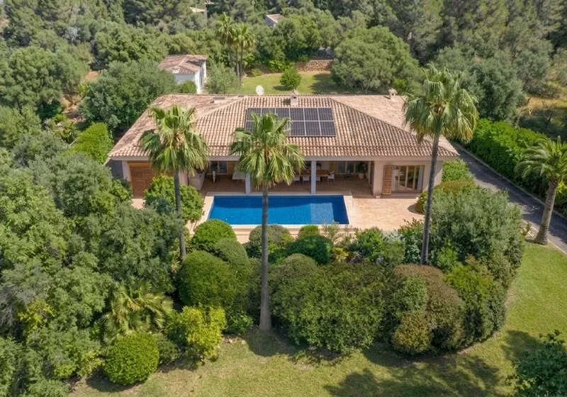 Charming Mediterranean villa with sea views and independent leisure space in Sa Cabaneta — photo 1