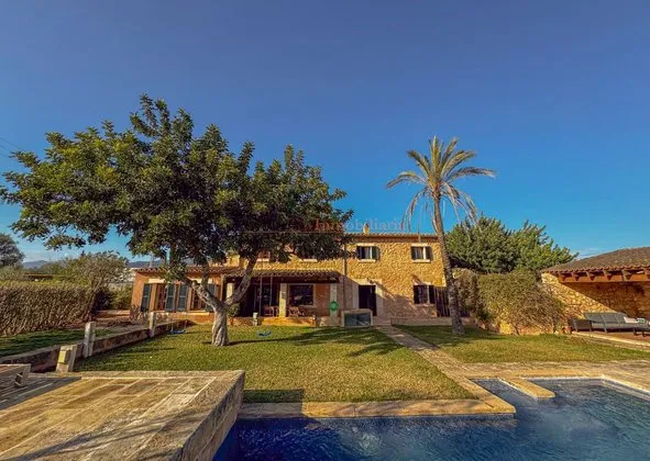 Country house in Santa Maria del Cami — photo 1