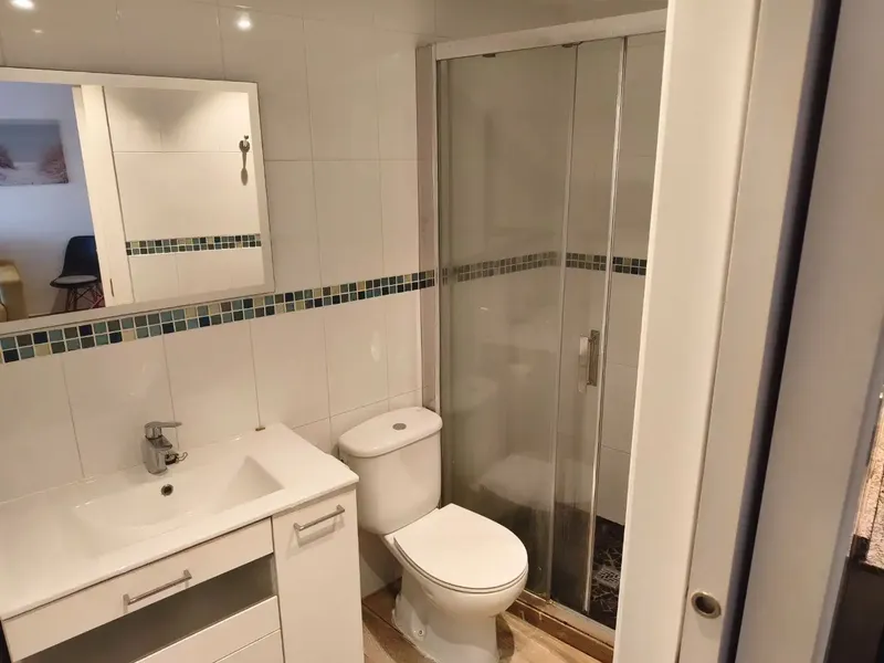 Renovated apartment 2020, 1 bedroom. From September to June (negotiable). Ideal for teachers. Water supply and community fees included in the price. — photo 10