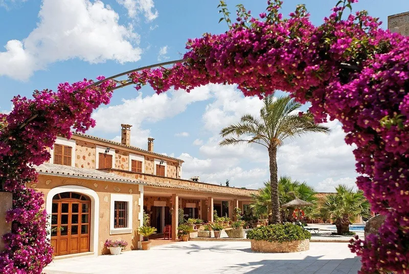 Rural hotel in Colònia de Sant Jordi — photo 1